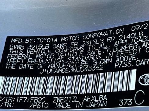 Used 2022 Toyota Corolla LE image 32