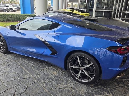 Certified 2021 Chevrolet Corvette Stingray Premium Cpe w/ Z51 Performance Package image 4