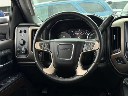 Used 2018 GMC Sierra 2500 Denali AWD/4WD image 9