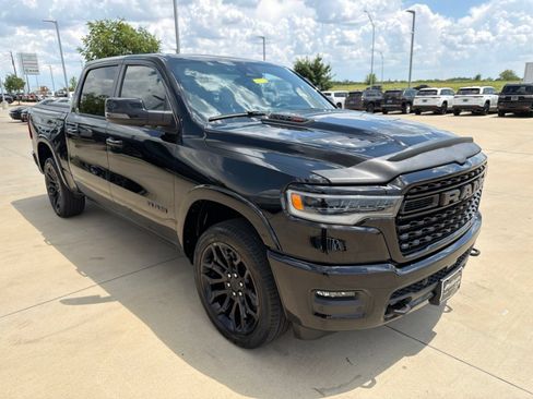 Used 2025 RAM 1500 Limited AWD/4WD image 7
