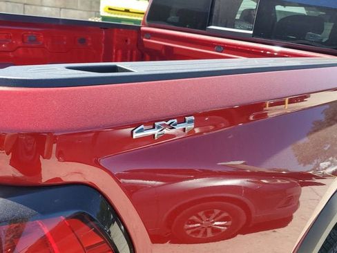 New 2026 GMC Canyon Elevation AWD/4WD image 9
