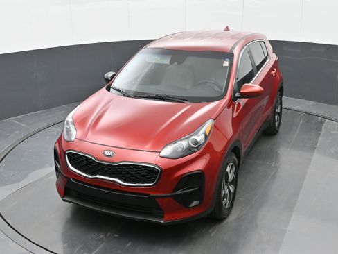 Used 2022 Kia Sportage LX image 32