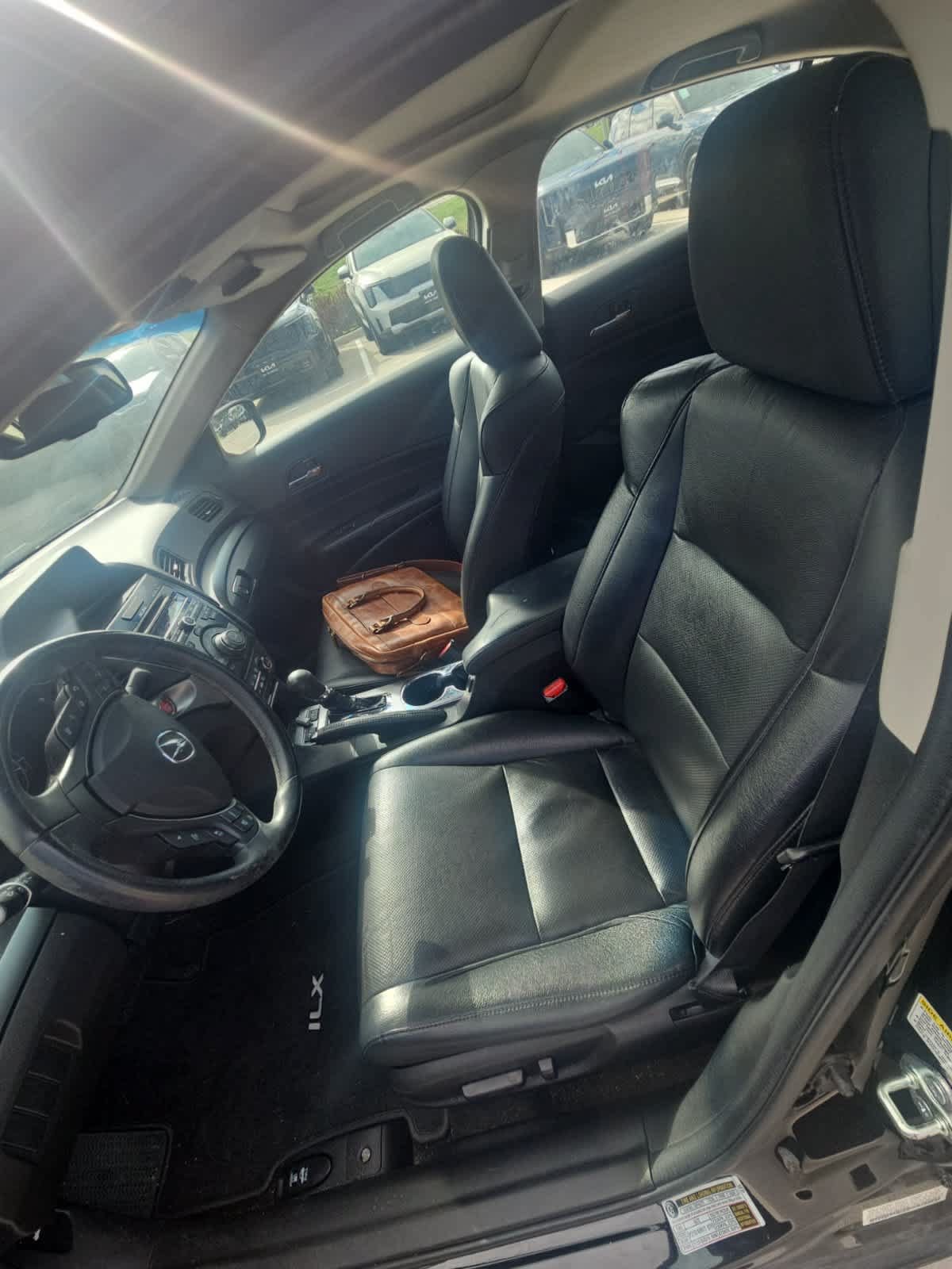 Used 2014 Acura ILX w/ Technology Package FWD image 5