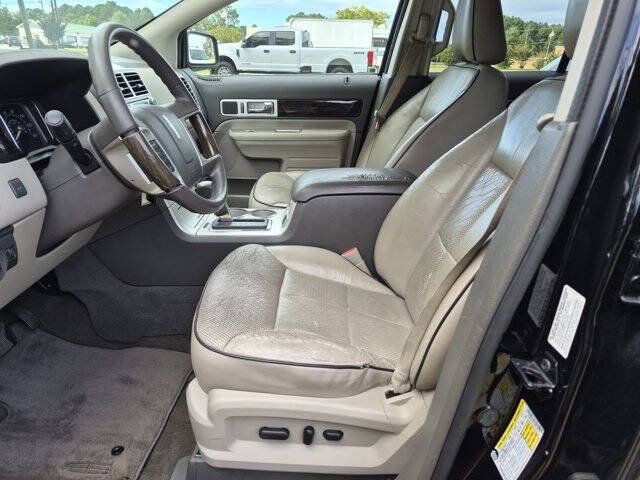 Used 2009 Lincoln MKX 2WD image 15
