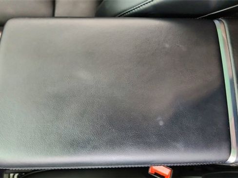 Used 2022 Tesla Model X image 49