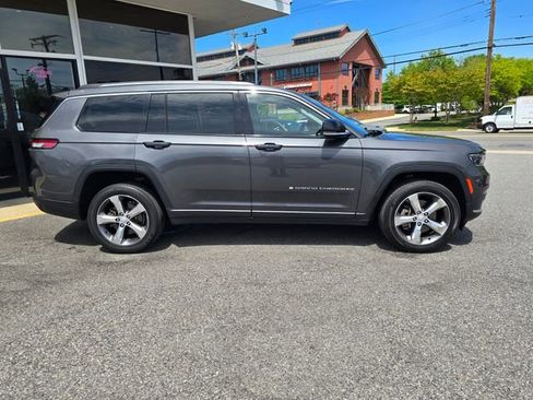 Used 2022 Jeep Grand Cherokee L Limited AWD/4WD image 44