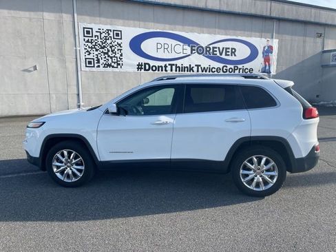 Used 2016 Jeep Cherokee Limited image 5