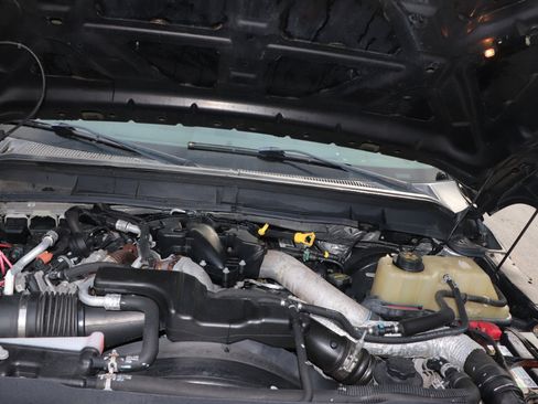 Used 2013 Ford F350 Lariat w/ Lariat Ultimate Pkg image 24