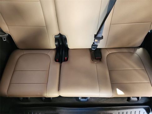 Certified 2023 Chevrolet Traverse Premier image 35