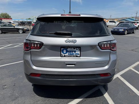 Used 2018 Jeep Compass Sport FWD image 6