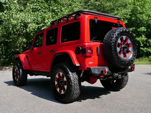 Used 2018 Jeep Wrangler Unlimited Rubicon AWD/4WD image 16