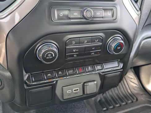 Used 2025 Chevrolet Silverado 1500 W/T image 20