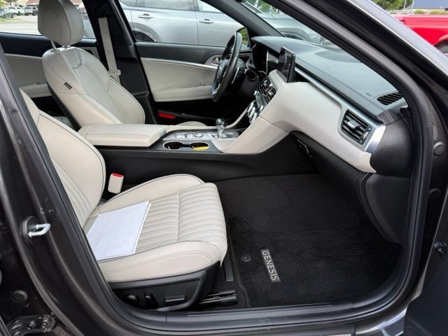 Used 2023 Genesis G70 3.3T w/ Sport Advanced Package AWD/4WD image 32