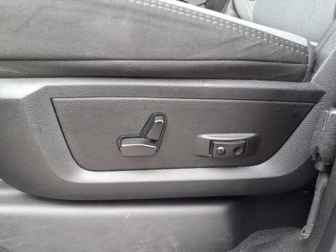 Used 2024 RAM 2500 Big Horn image 23