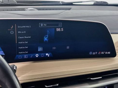 Used 2025 Cadillac XT4 Premium Luxury FWD image 14