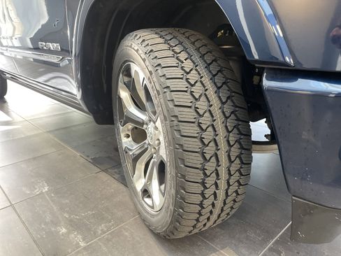 Used 2024 RAM 1500 Limited AWD/4WD image 11