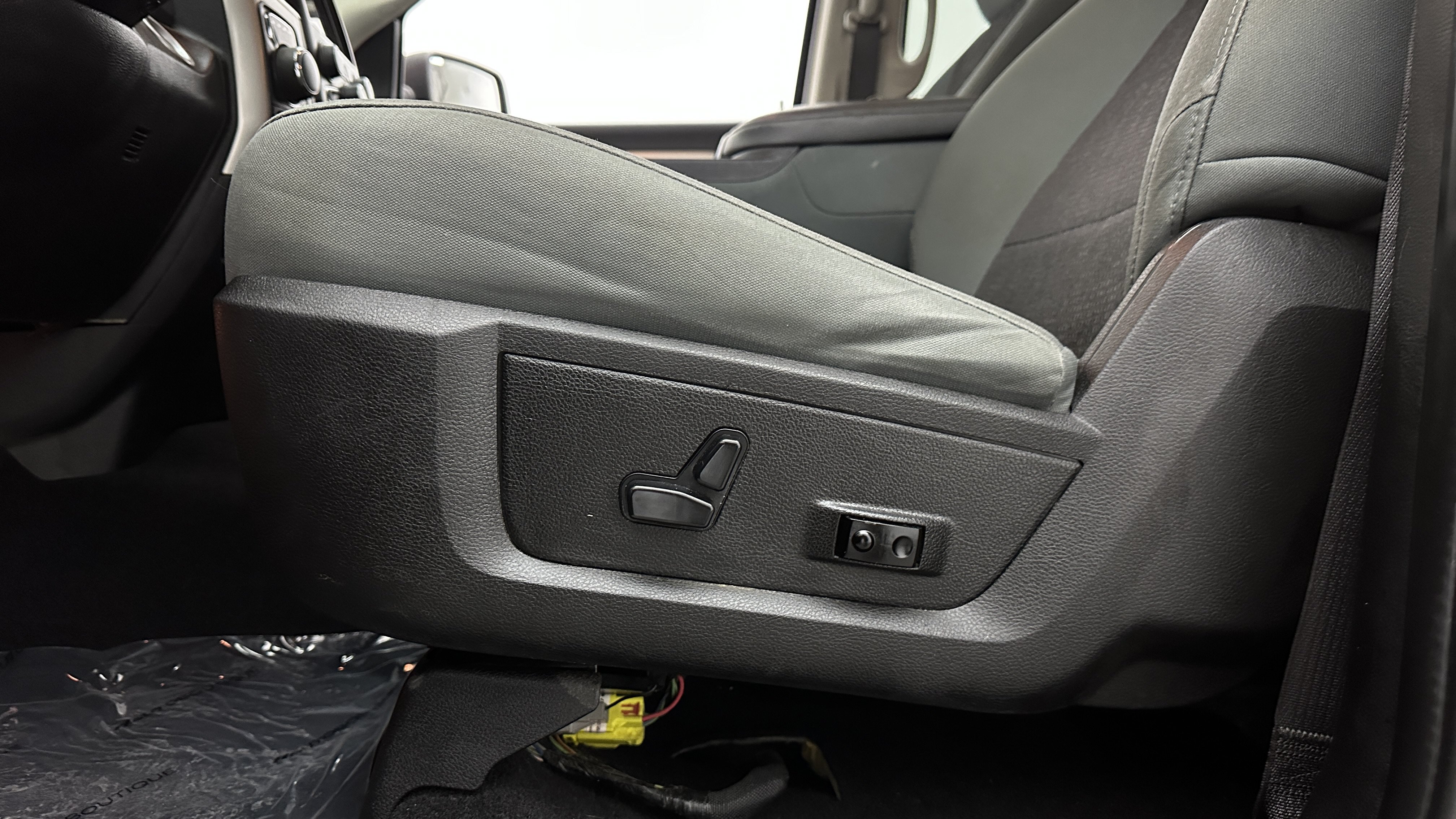 Used 2019 RAM 1500 Big Horn AWD/4WD image 14