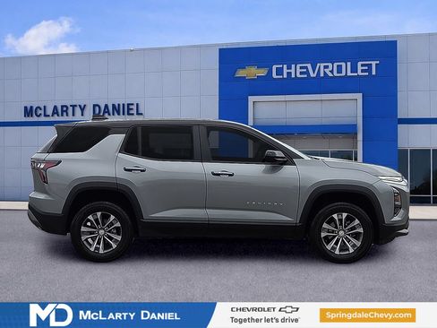 Certified 2025 Chevrolet Equinox LT FWD image 6