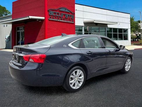 Used 2017 Chevrolet Impala LT w/ Convenience Package FWD image 5