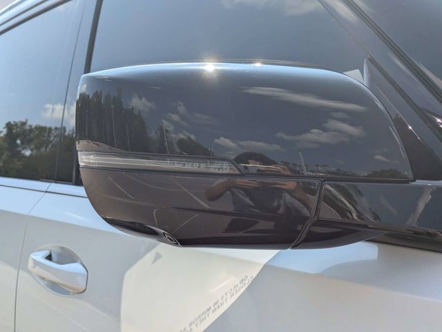 Used 2025 Nissan Armada Platinum w/ Convenience Package RWD image 10