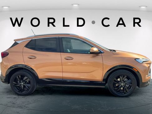 Used 2024 Buick Encore GX Sport Touring w/ Advanced Technology Package FWD image 8