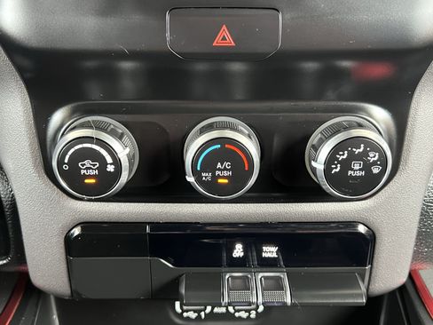 Used 2019 RAM 1500 Rebel AWD/4WD image 34