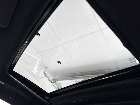 New 2026 Toyota Sienna XSE FWD image 23