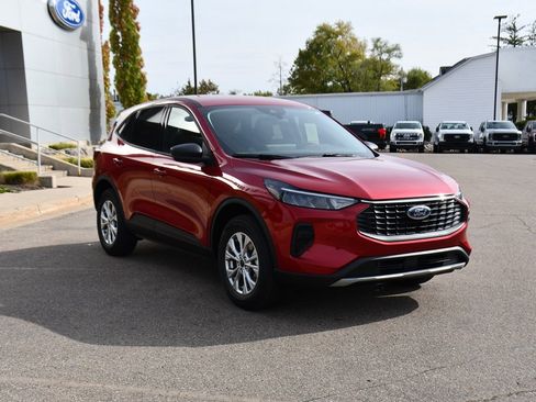 Used 2026 Ford Escape Active w/ Tech Pack #1 image 9