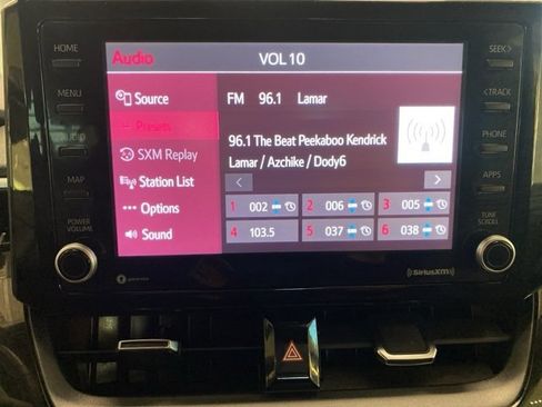 Used 2022 Toyota Corolla SE image 18