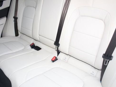 New 2026 Jaguar F-PACE R-Dynamic S image 22