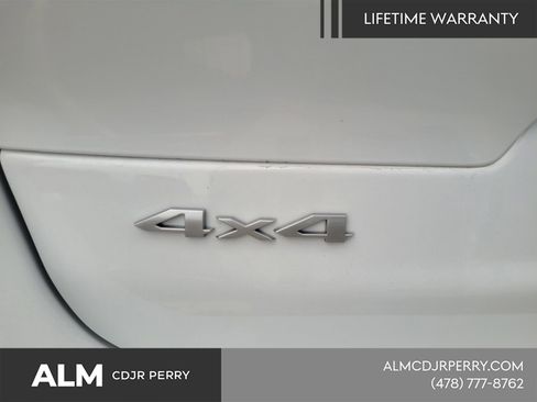 New 2025 Jeep Grand Cherokee L Limited image 12