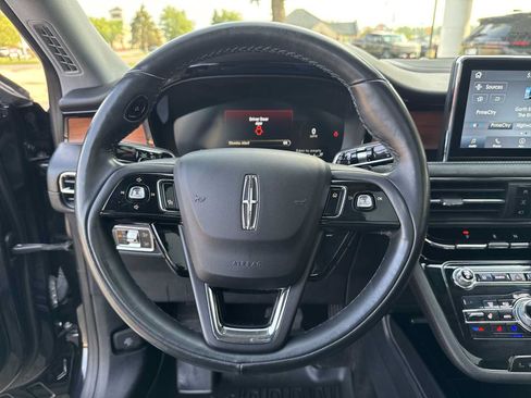 Used 2020 Lincoln Corsair Reserve w/ Equipment Group 202A AWD/4WD image 11