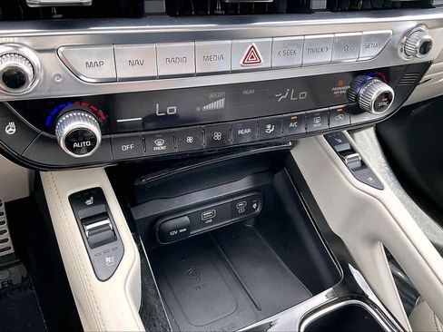Used 2023 Kia Telluride SX Prestige AWD/4WD image 36