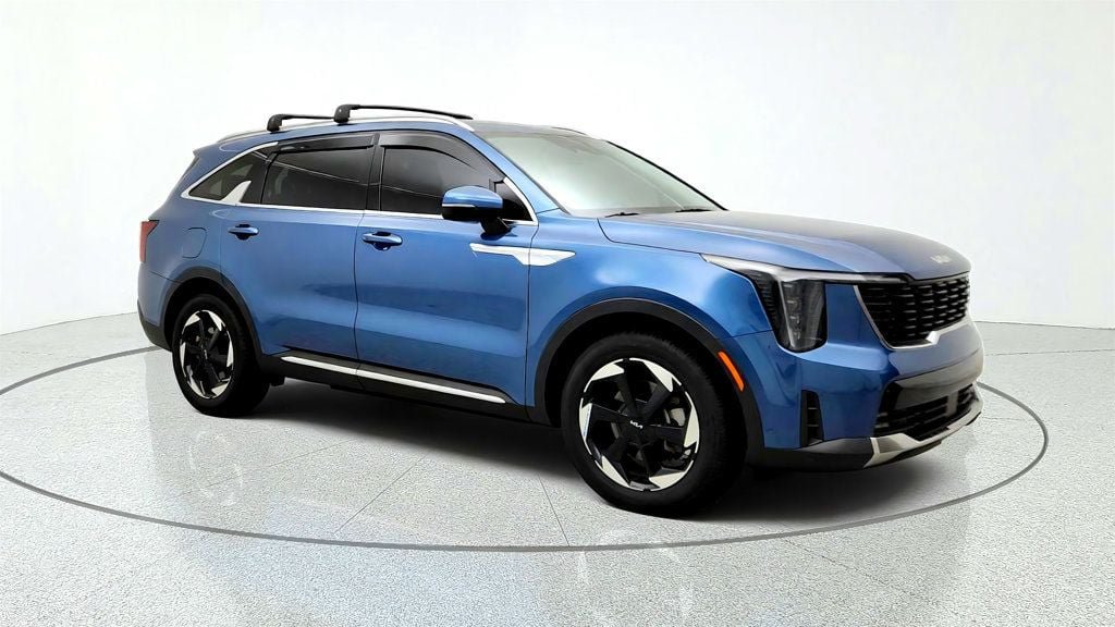 Used 2025 Kia Sorento EX AWD/4WD image 3
