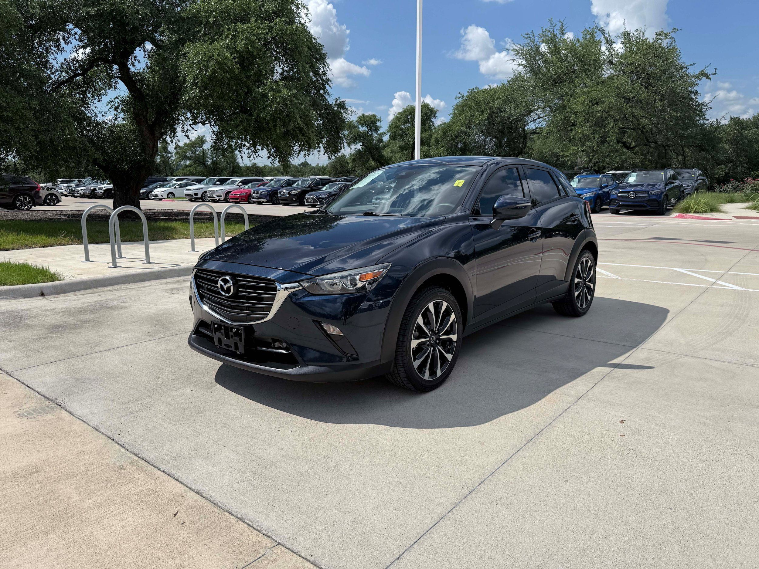 Used 2019 MAZDA CX-3 Touring FWD image 2