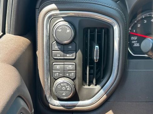 Used 2019 Chevrolet Silverado 1500 LTZ AWD/4WD image 37