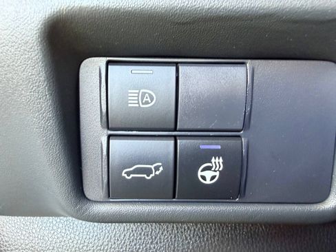 Used 2020 Toyota Highlander Limited AWD/4WD image 17