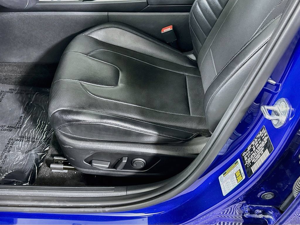 Used 2023 Hyundai Elantra Limited FWD image 27