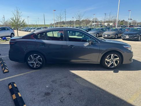 Used 2020 Subaru Legacy Limited image 4