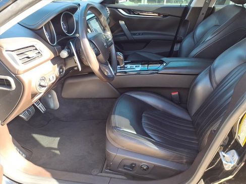 Used 2016 Maserati Ghibli image 13