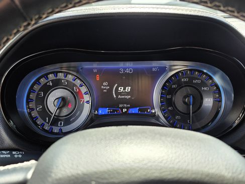 Used 2023 Chrysler 300 C RWD image 11