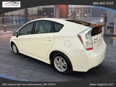 Used 2011 Toyota Prius Two FWD image 3