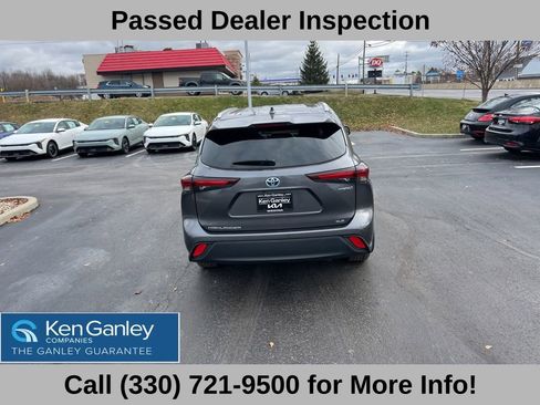 Used 2024 Toyota Highlander XLE image 12