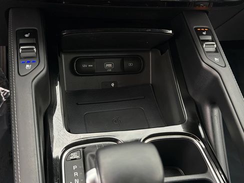 Certified 2022 Kia Telluride EX w/ EX Premium Package AWD/4WD image 33