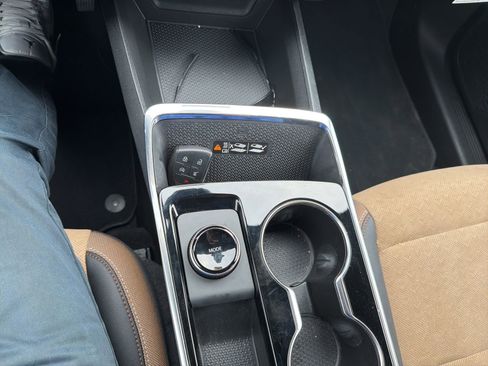 Used 2026 Chevrolet Equinox ACTIV image 16