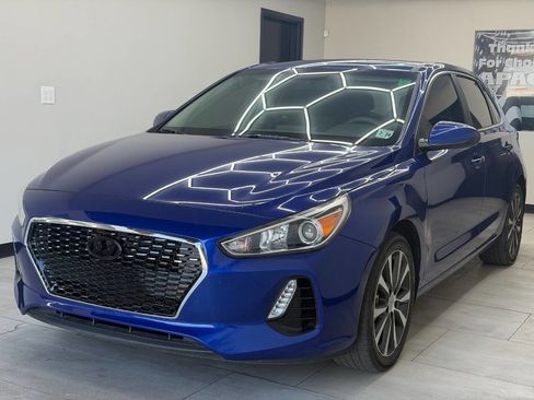 Used 2019 Hyundai Elantra GT image 2