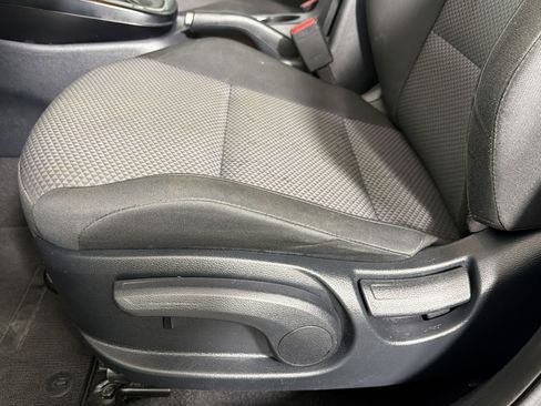 Used 2024 Kia Soul LX w/ Option Group 015 FWD image 12