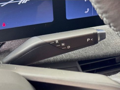 Used 2024 Lucid Air Pure RWD image 27
