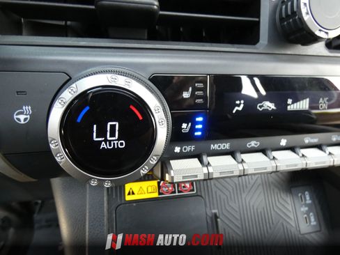 Used 2025 Toyota Tacoma TRD Sport w/ TRD Sport Premium Package AWD/4WD image 66