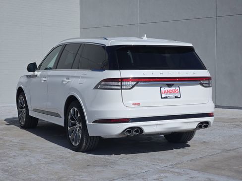 Used 2022 Lincoln Aviator Grand Touring w/ Equipment Group 301A image 6